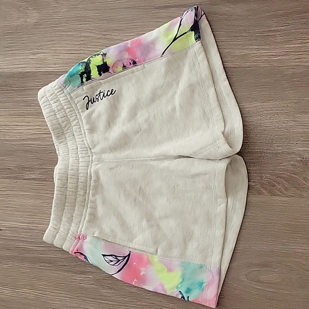 Girls justice shorts. Brand= Justice. Size= 7-8. Color= Grey